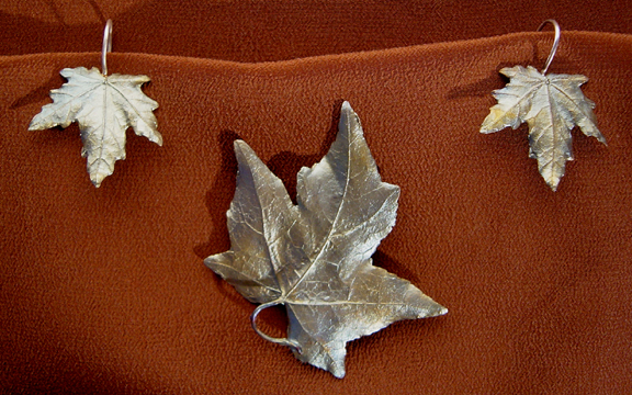 BRONZE MAPLE LEAF JEWELRY