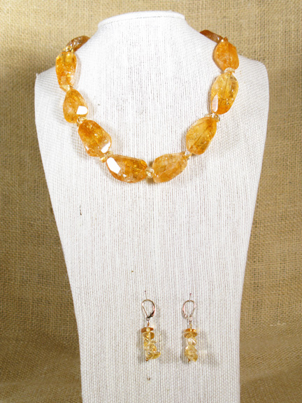 GOLDEN CITRINE WITH GOLD PLATTED CLASP