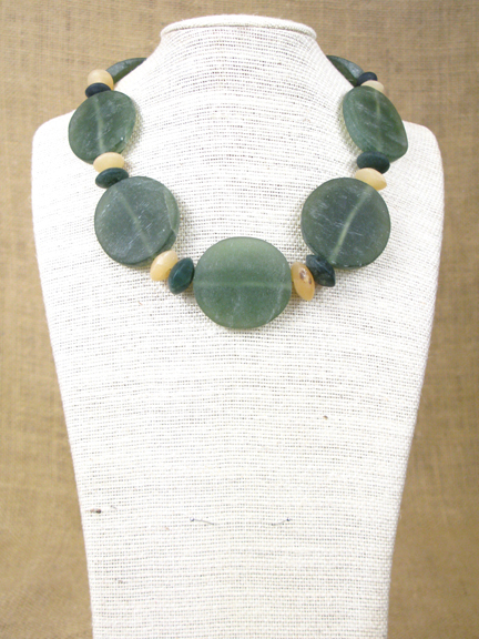 
GREEN AFGHANISTAN SERPENTINE & YELLOW AFGHANISTAN SERPENTINE WITH GOLD VERMEIL CLASP