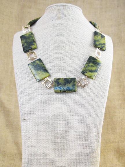 GREEN TURQUOISE WITH GOLD VERMEIL HAMMERED SQUARES & CLASP