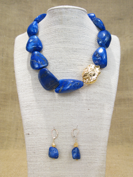
BLUE LAPIS WITH GOLD VERMEIL NUGGET AND CLASP