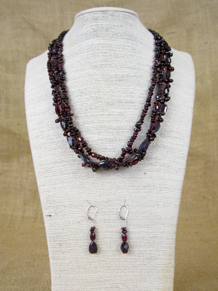 
RED GARNET WITH STERLING SILVER CLASP