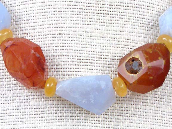 
RED CHALCEDONY & BLUE CHALCEDONY & YELLOW JADE WITH GOLD VERMIEL CLASP