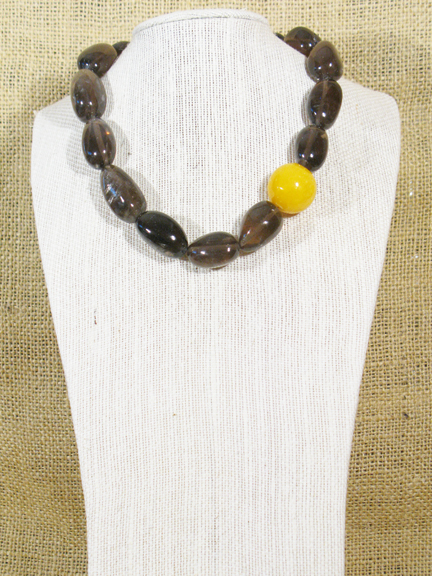 
SMOKEY QUARTZ AND YELLOW JADE BALL WITH GOLD PLATED CLASP