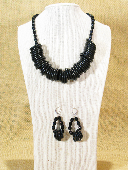 
BLACK GLASS AND SYNTHETIC RUBBER O-RINGS WITH STERLING CLASP