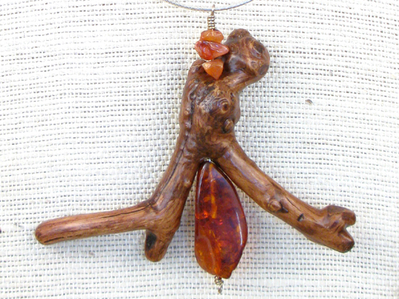 
BURLED ROOT WITH AMBER & CARNELIAN