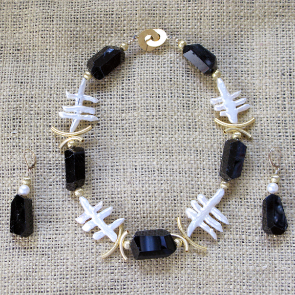 BLACK TOURMALINE STONE AND WHITE CROSS PEARL WITH GOLD VERMEIL BEADS