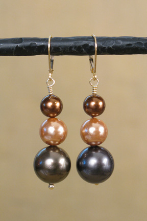 
Tan, brown & gray shell pearls