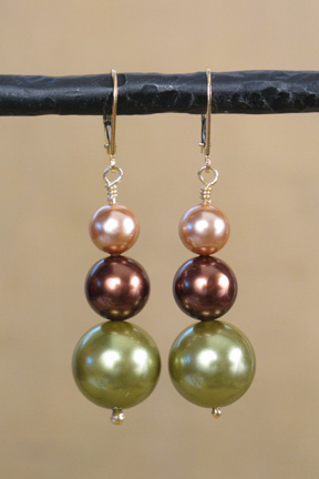 
Tan, brown & green<br>shell pearls