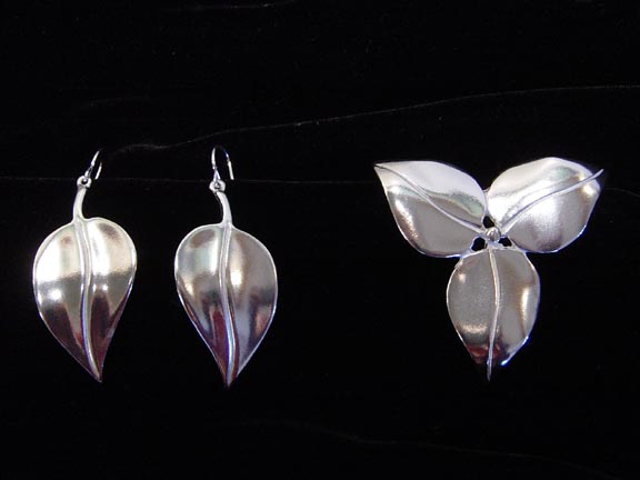 PEWTER FLORA JEWELLERY