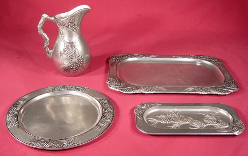 PINECONE 4-PIECE SET