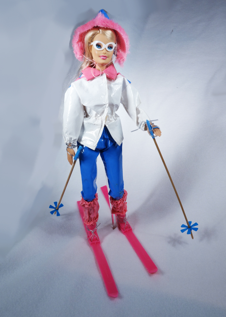 BARBIE SKIS
